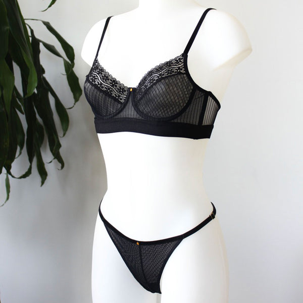 Deseo adjustable thong black